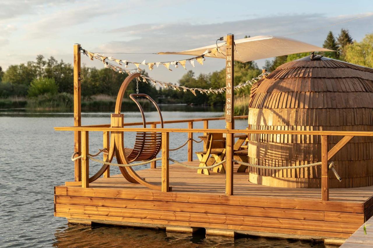 Lieblingsplatz Parey - Schwimmendes Iglu Hotel Bagian luar foto